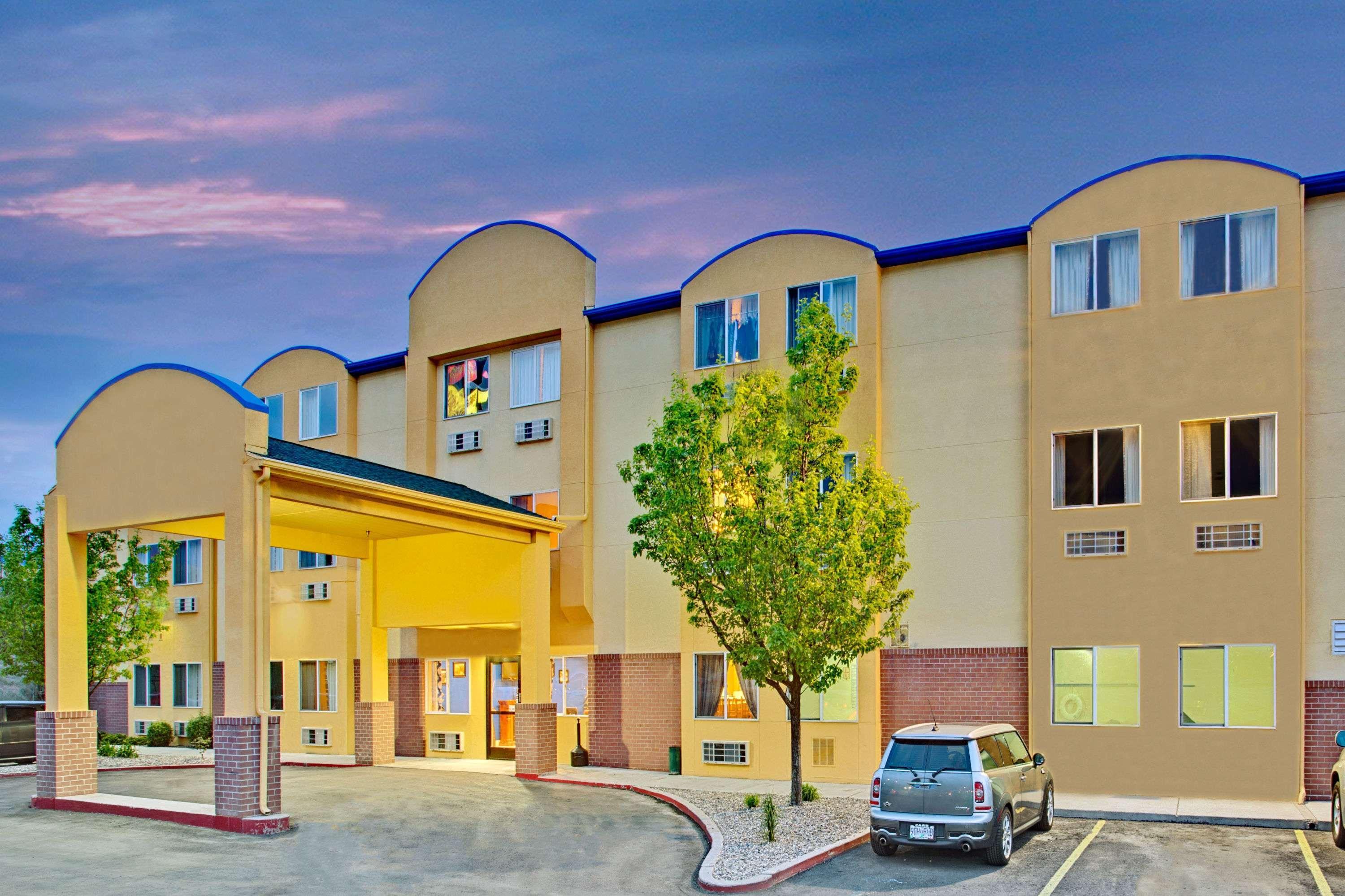 Days Inn by Wyndham Lehi Exterior foto