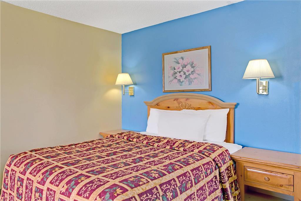 Days Inn by Wyndham Lehi Zimmer foto